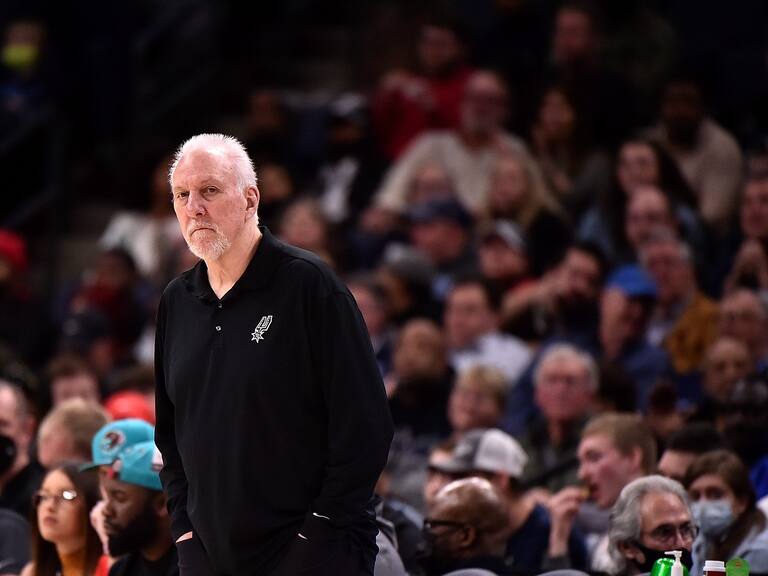 Gregg Popovich igualó a Don Nelson como el entrenador con más triunfos