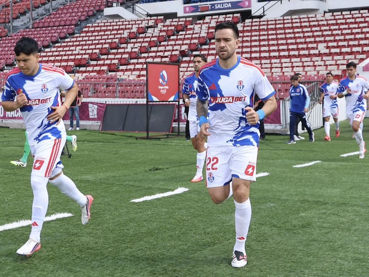Universidad de Chile ante Everton en el Estadio Nacional