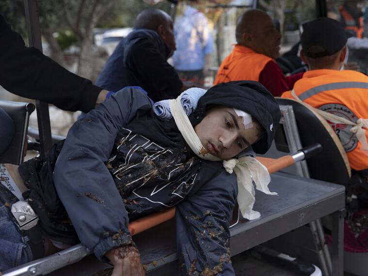 Adolescente palestino herido luego que policía Israeli ingresara a la mezquita Al-Aqsa