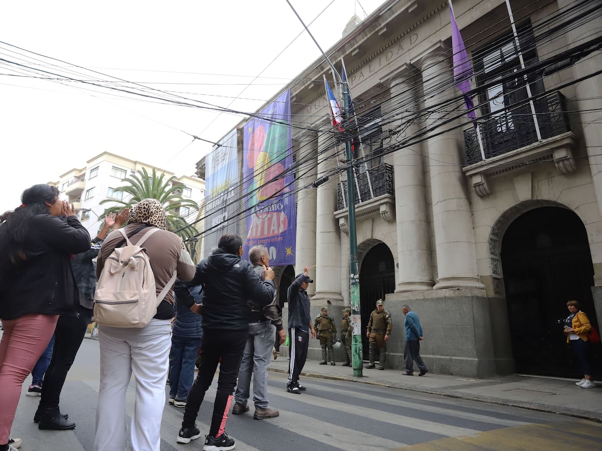 Contraloría suspende y deja sin sueldo a la directora jurídica de la Municipalidad de Valparaíso por reiteradas omisiones