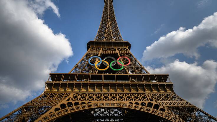 Por “fuerte” desequilibrio estético: familia Eiffel rechaza mantener anillos olímpicos en la Torre francesa de forma permanente