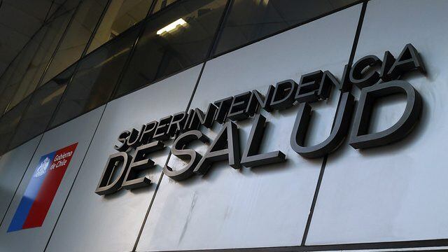 Gerente general de Isapre Colmena amenaza con demandar a sus afiliados