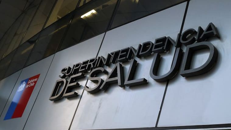 Gerente general de Isapre Colmena amenaza con demandar a sus afiliados