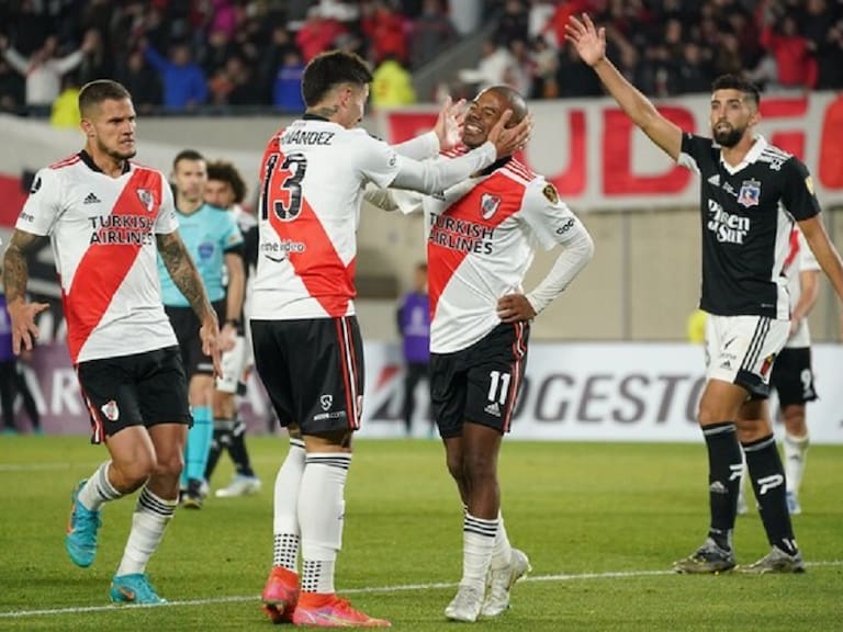Colo Colo fue goleado por River Plate en Buenos Aires y quedó obligado a vencer a Fortaleza para meterse en octavos de Copa Libertadores
