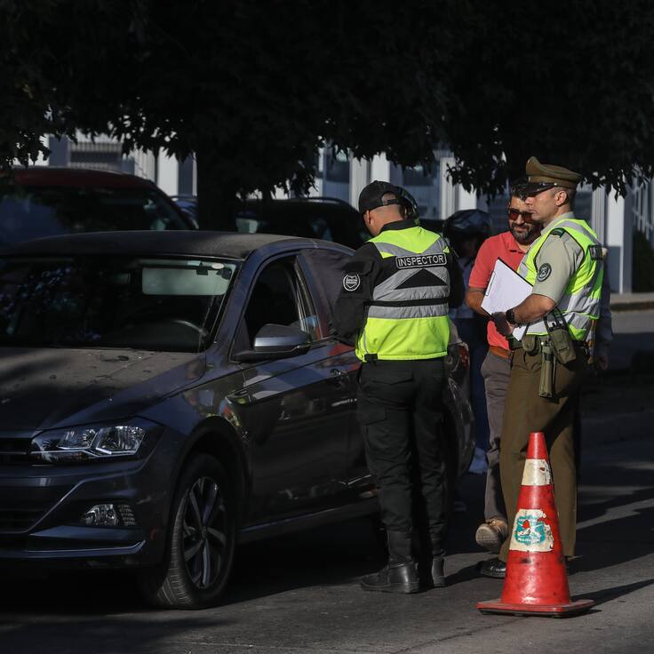 Restricción vehicular en Chile 2024: estas son las multas que arriesgan quienes no cumplan con la prohibición