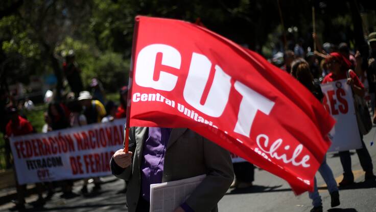 Gobierno y CUT llegan a acuerdo por el sueldo mínimo para este año