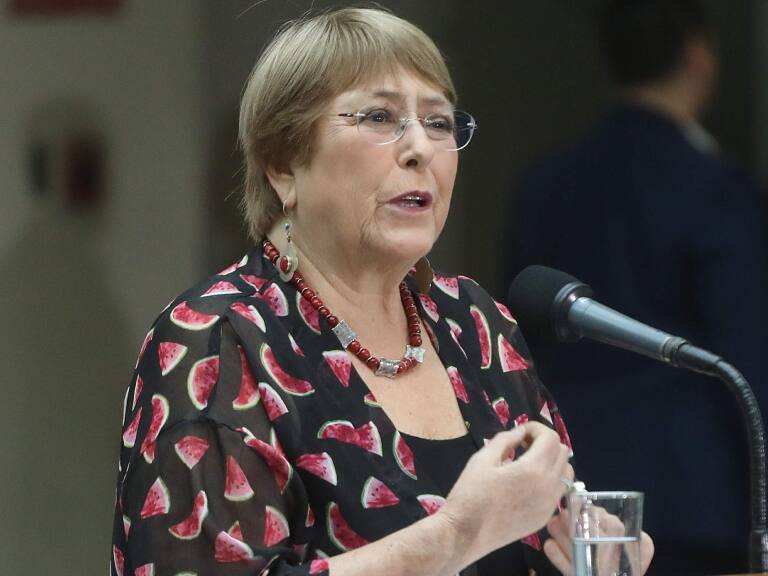 Ex presidenta, Michelle Bachelet por Estrategia Nacional del Litio: «Debemos actuar con urgencia»
