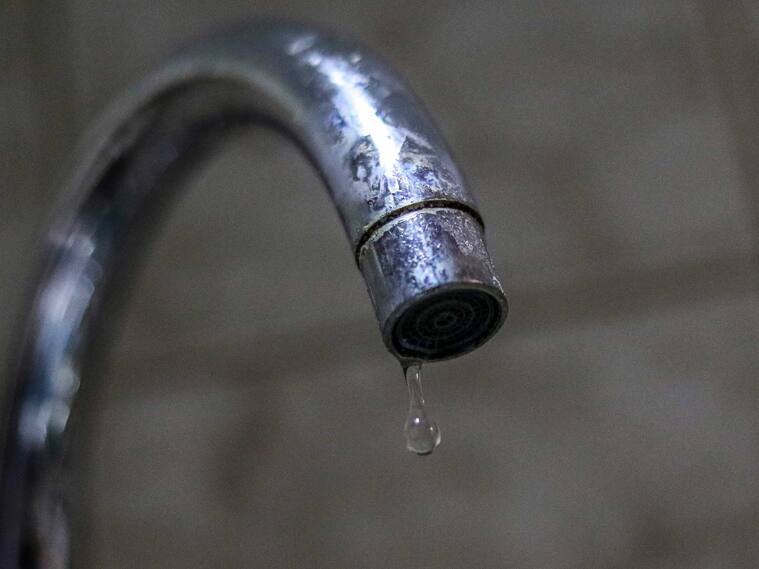 21 de mayo de 2026 / SANTIAGO
A partir del viernes a las 20:00 hrs. varias comunas del sector su de la Santiago, comenzaran un corte de agua programado, que durara 36 horas.
FOTO: SEBASTIAN BELTRAN GAETE / AGENCIAUNO