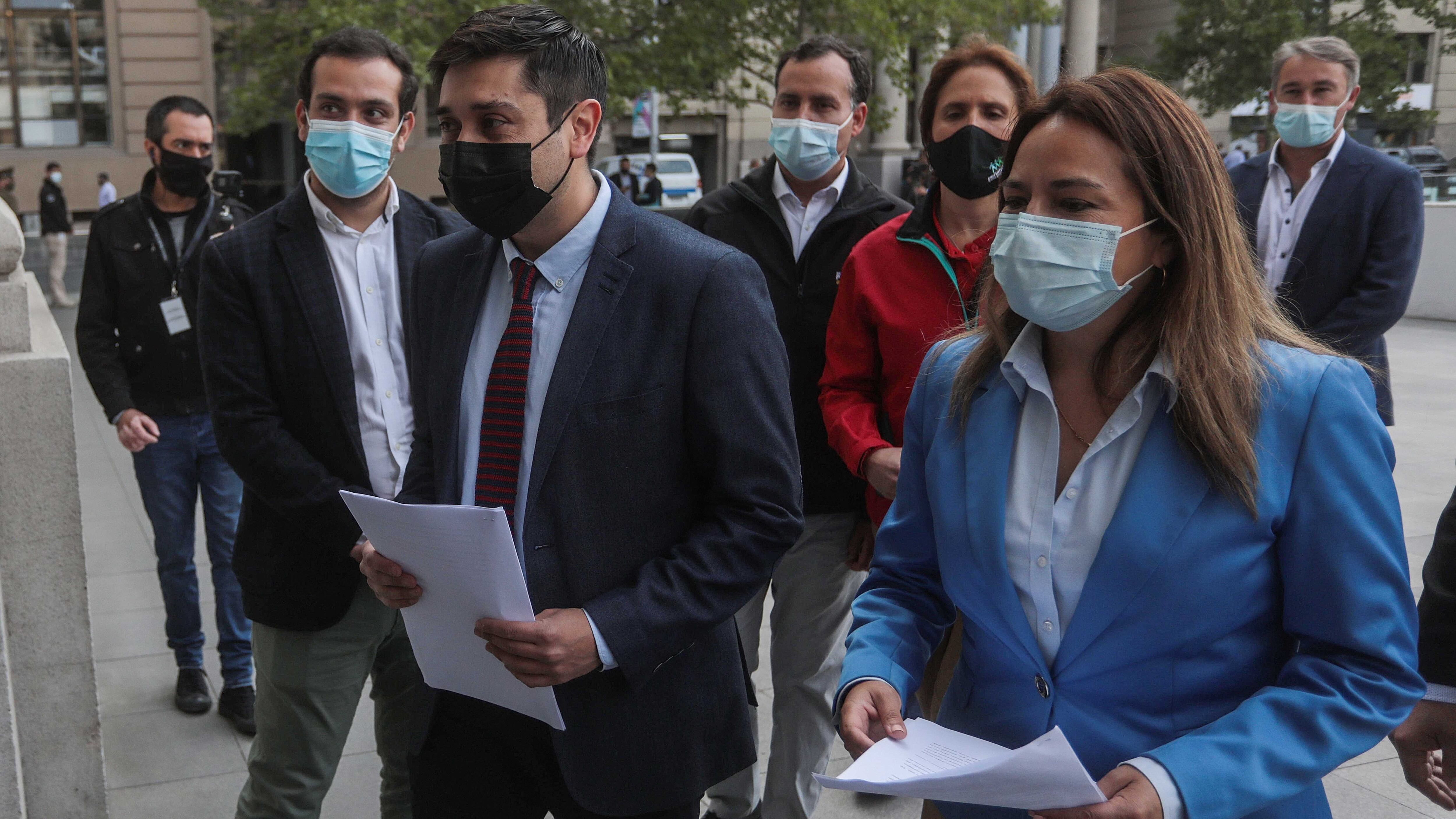 Alcaldes y diputada