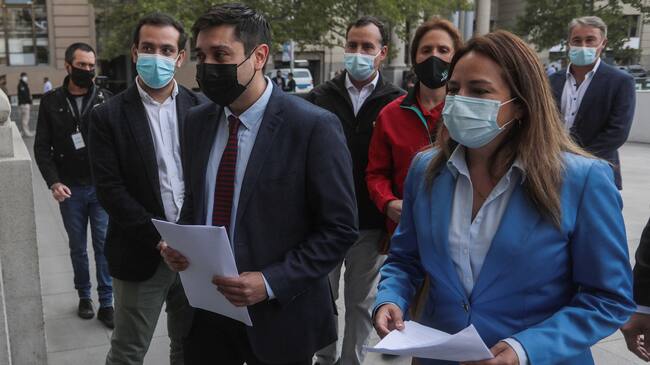Alcaldes y diputada