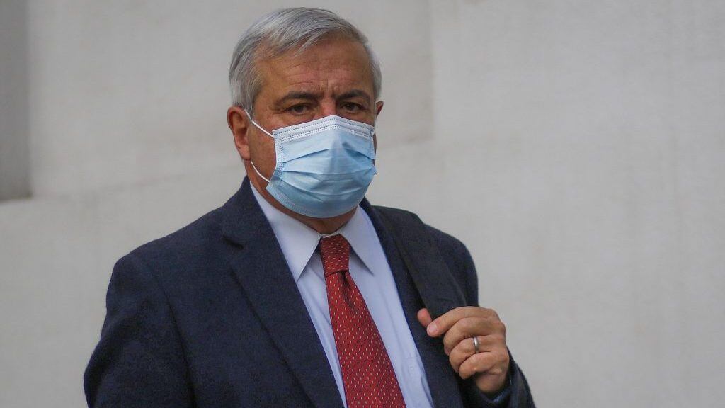 11 de mayo del 2020/SANTIAGOEl ministro de Salud, Jaime Mañalich, se retira del Palacio de La Moneda, tras realizar el balance diario de contagios y fallecidos por covid 19.
FOTO: SEBASTIAN BELTRAN GAETE/AGENCIAUNO