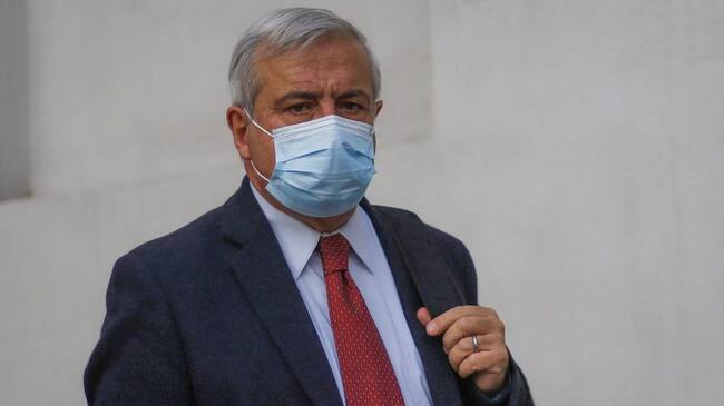 11 de mayo del 2020/SANTIAGOEl ministro de Salud, Jaime Mañalich, se retira del Palacio de La Moneda, tras realizar el balance diario de contagios y fallecidos por covid 19.
FOTO: SEBASTIAN BELTRAN GAETE/AGENCIAUNO