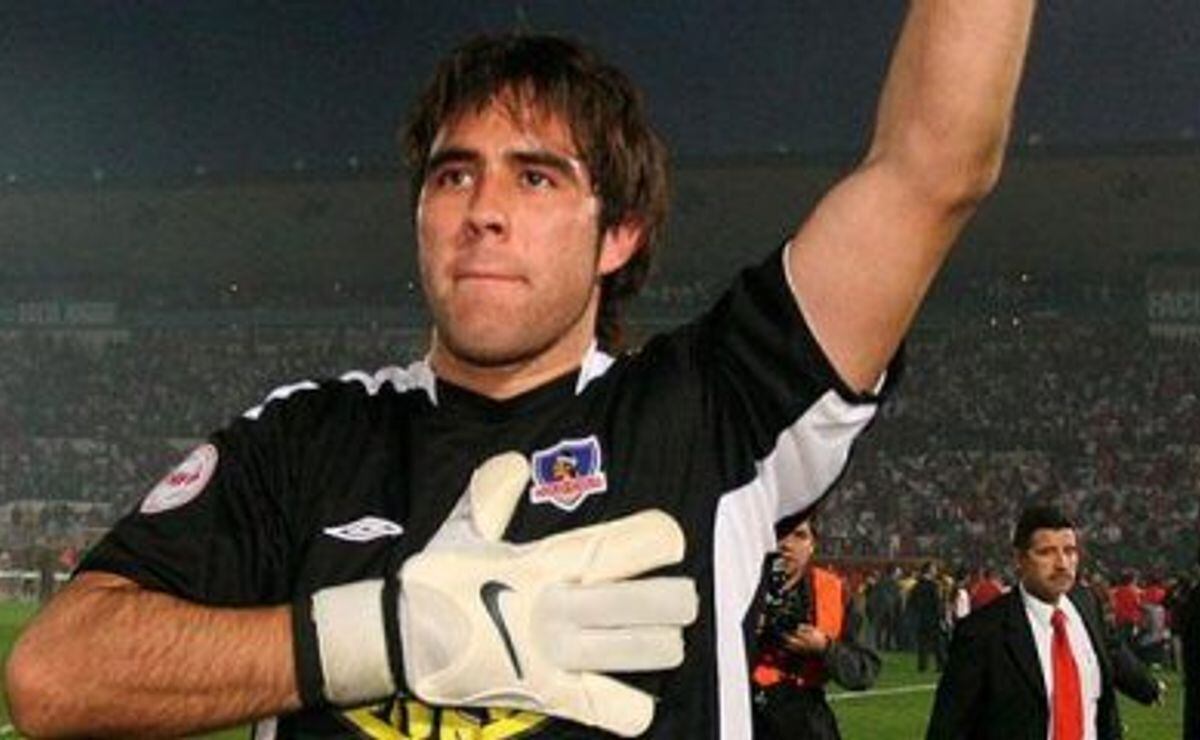 "El Monumental siempre será tu casa": la despedida de Colo Colo para Claudio Bravo | Archivo