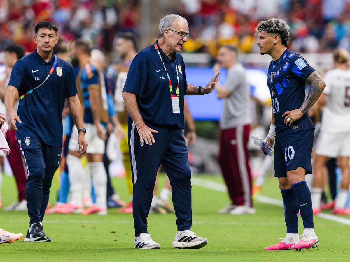 Se agudiza la crisis en Uruguay: la AUF castiga a Bielsa y al plantel con una medida sin precedentes