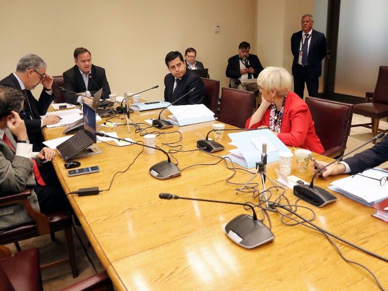 Senado iniciará este lunes la discusión del proyecto de reforma para una nueva constitución