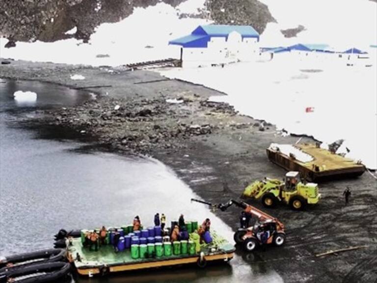 Armada de Chile reaprovisionó base china, rusa y coreana en la Antártica