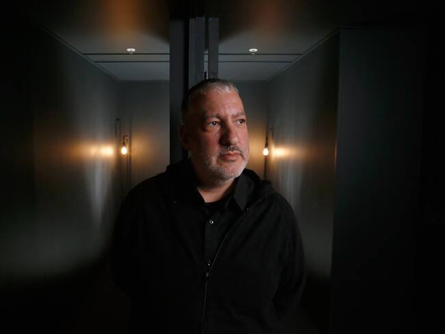MELBOURNE, AUSTRALIA - JULY 05: Spencer Tunick poses for a photo after discussing plans for his upcoming nude installation on July 5, 2018 in Melbourne, Australia. Tunick will create one of his famous nude installations on Monday 9 July as part of Chapel Street's PROVOCARE Festival of the Arts 2018 (Photo by Darrian Traynor/Getty Images)