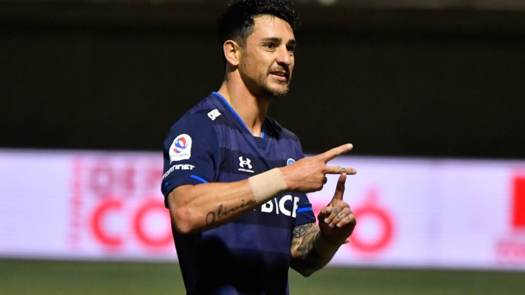 Fernando Zampedri le baja el perfil a sus récords goleadores en la UC: "Disfruto estar en este lugar, pero cada uno hizo su camino"