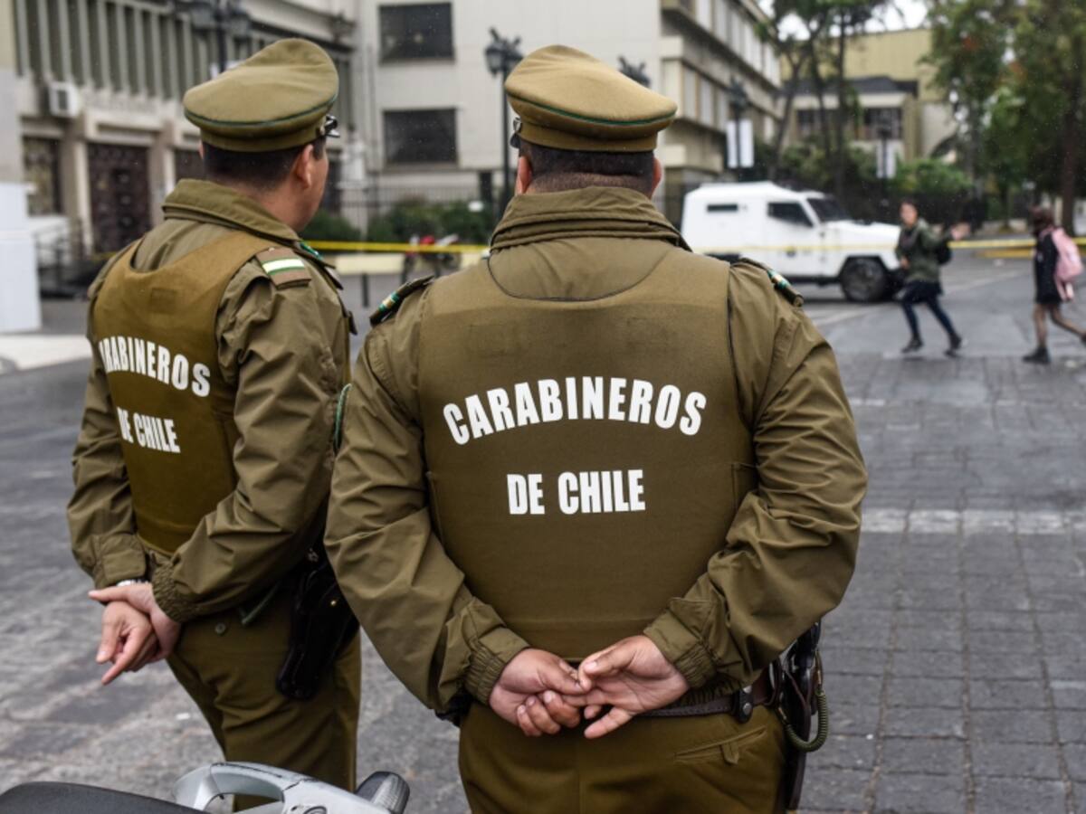 Subsecretario Monsalve e incidentes en Liceo de Aplicación: «Carabineros tiene todo el respaldo del Gobierno para tomar detenidas a estas personas»