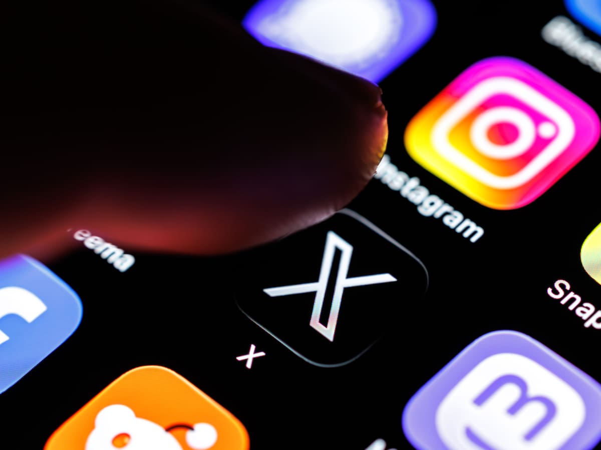 ¿Un funcionario del nuevo gobierno te bloqueó en redes? Está prohibido y puedes denunciar ante Contraloría