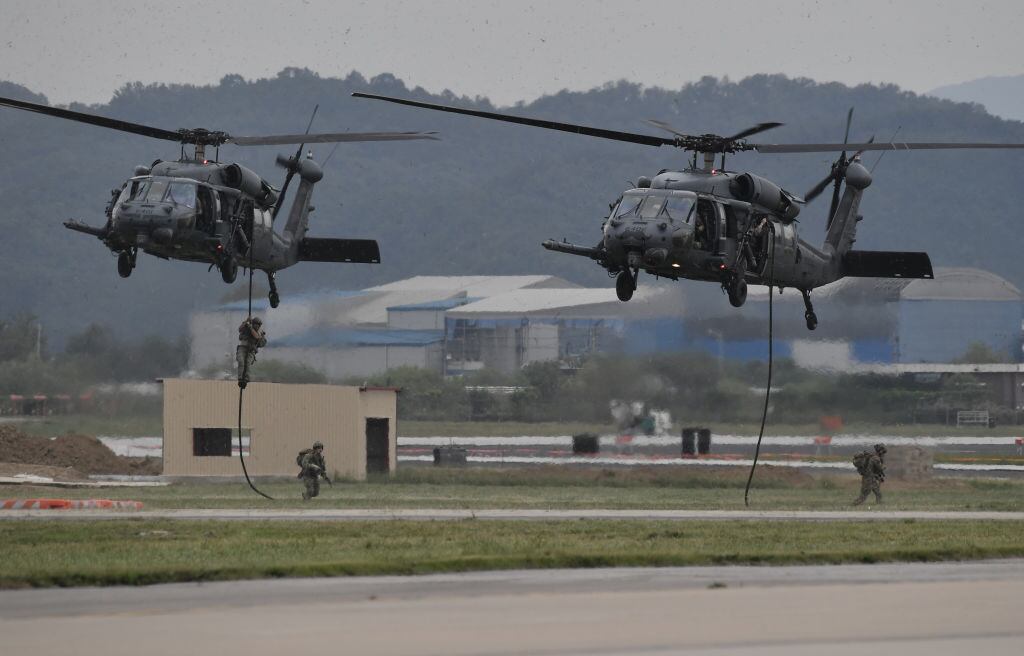 Fuerzas de EEUU en ejercicios militares en su base en Corea del Sur