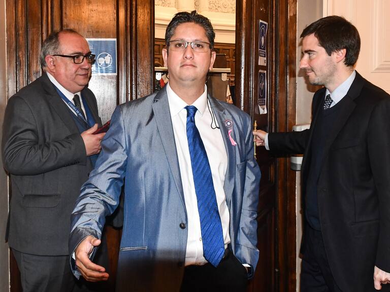 Formalizarán a ex constituyente Sebastián Parraguez por abuso sexual reiterado