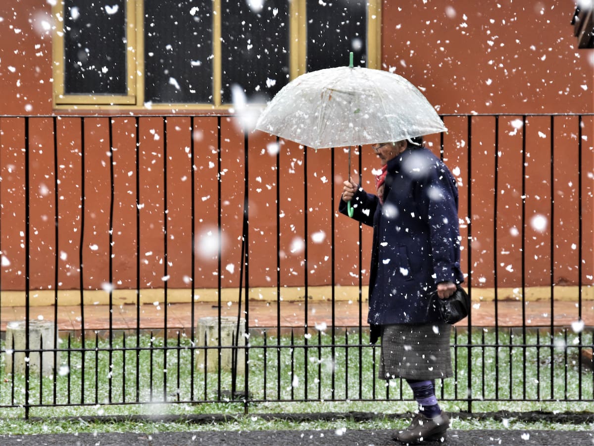 Baja segregada llega a Chile con lluvias, nieve y viento: estas regiones serían las más afectadas