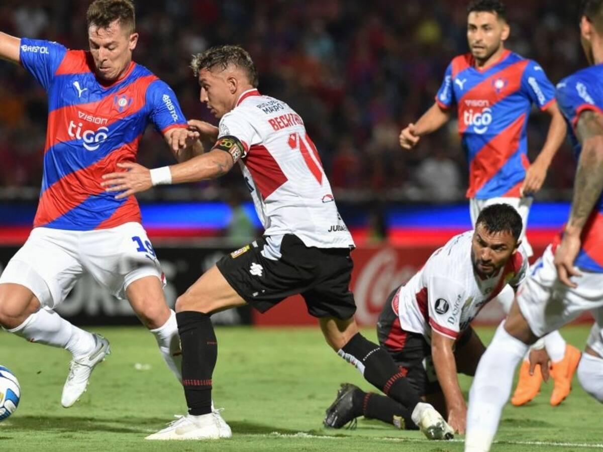 Damián Muñoz y la eliminación de Curicó Unido en Copa Libertadores: «La gente tiene que sentirse orgullosa de su equipo