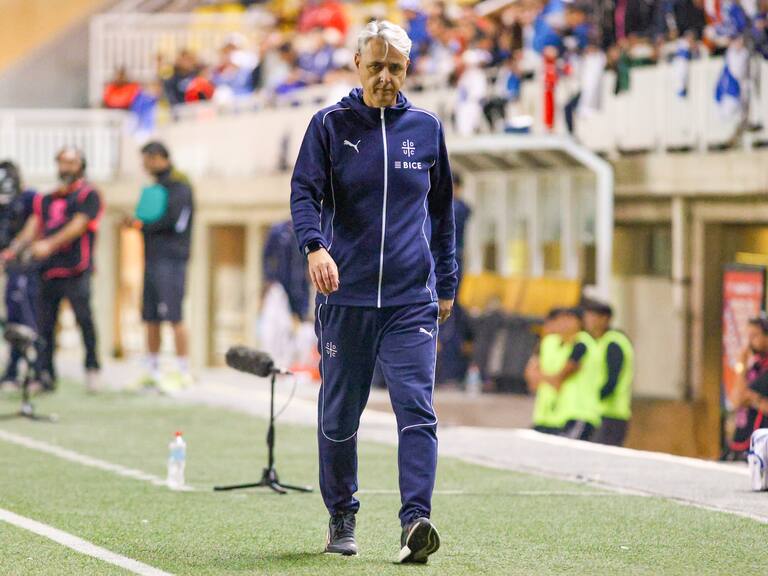 “Aplaudiendo de forma sarcástica”: el informe arbitral contra Tiago Nunes por su expulsión ante San Luis