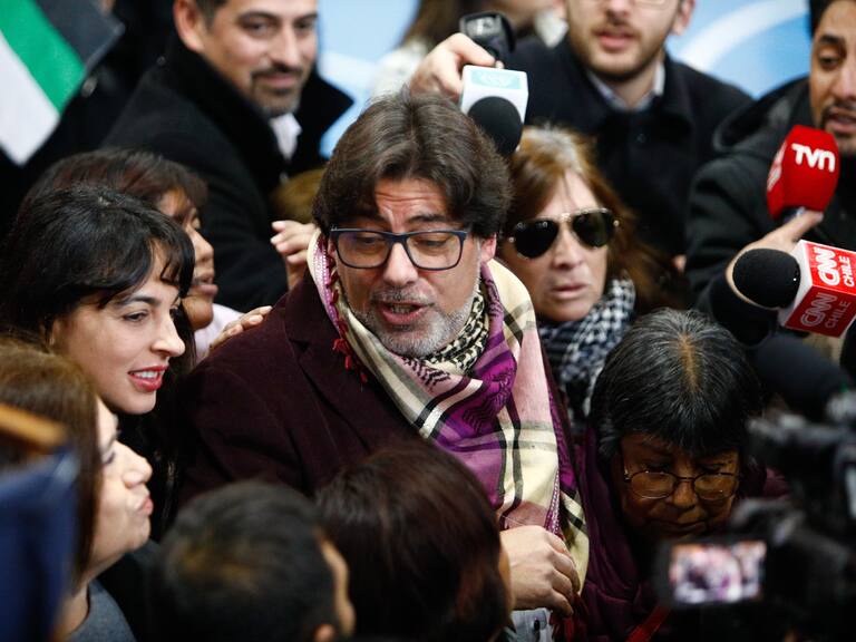 29 DE JUNIO 2025 / RECOLETA
En el marco de las elecciones primarias presidenciales 2025, el ex alcalde de Recoleta, Daniel Jadue, asiste a ejercer su sufragio al local de votación de la escuela Republica de Paraguay.
FOTO: LUKAS SOLIS / AGENCIAUNO
