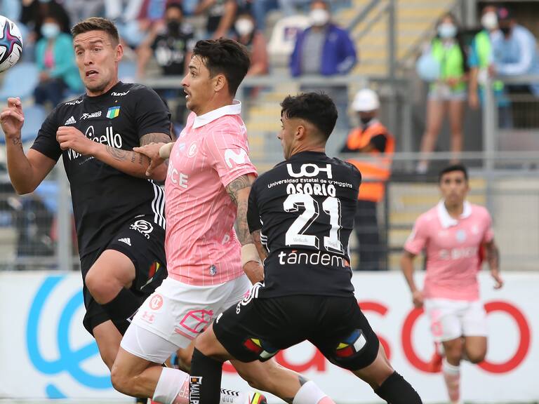 Universidad Católica picó de atrás para vencer a O’Higgins y quedó a dos puntos del líder Colo Colo