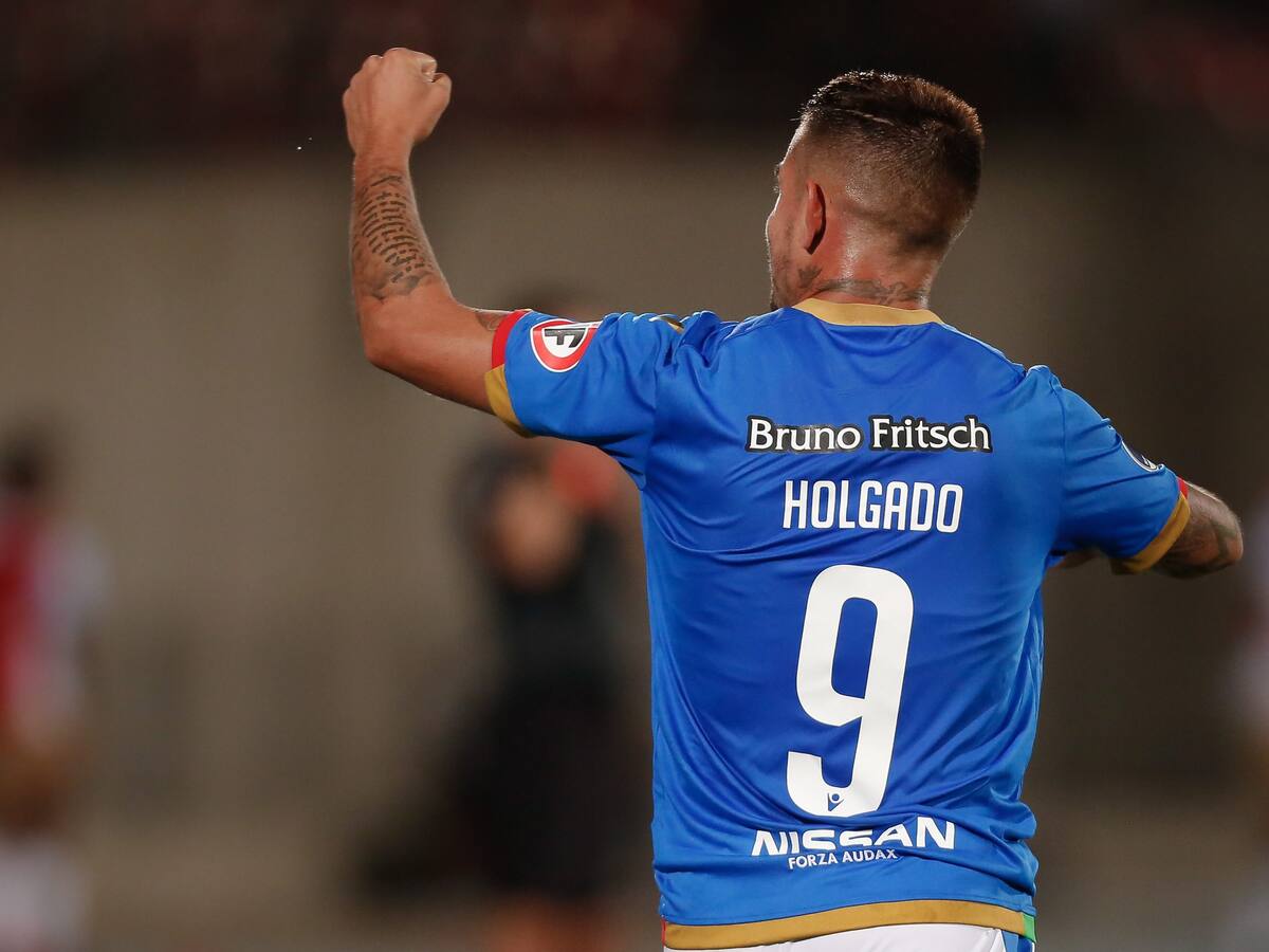 Vuelve a las canchas: Rodrigo Holgado comenzará a cumplir arresto domiciliario nocturno