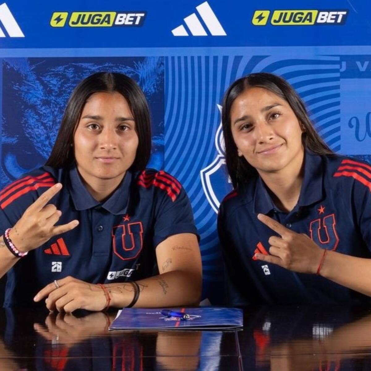 La U asegura a las hijas de ‘Chupete’ Suazo y lanza particular dardo a Colo Colo: “A vivir la vida en...”