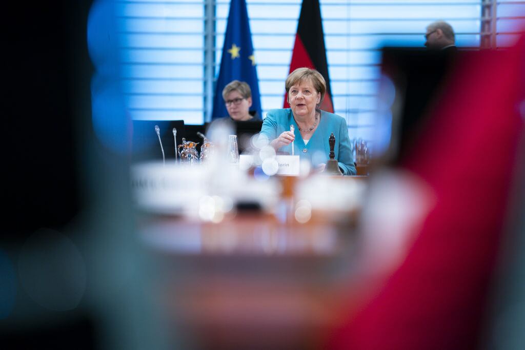 Angela Merkel en reunión de gabinete
