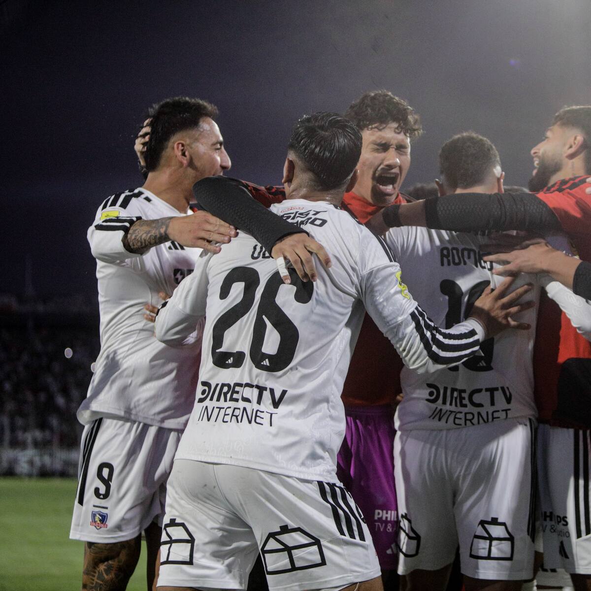Delantero de Colo Colo apunta a volver a las canchas en el clásico con la UC: “Vamos a ver durante la semana”