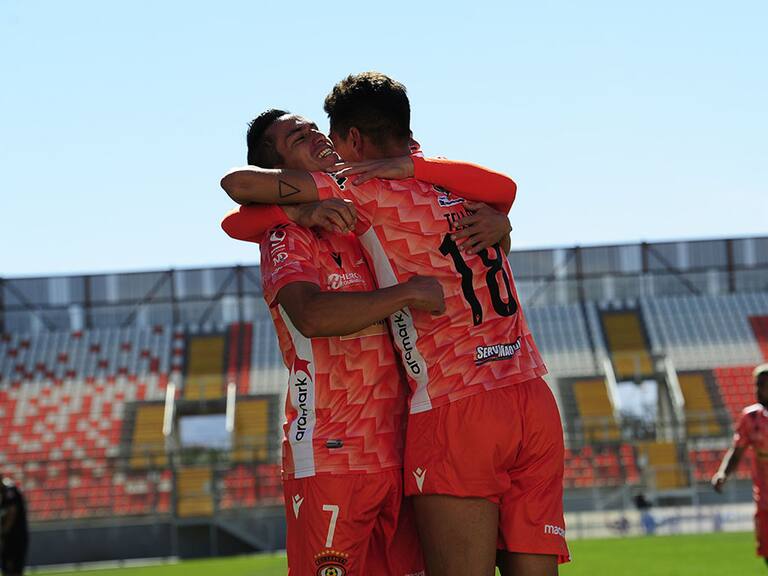 Cobreloa respira: venció a Magallanes en el Zorros del Desierto y abandonó el último puesto de la Primera B