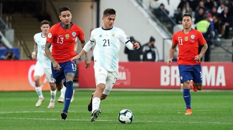 SAO PAULO, BRAZIL - JULY 06: Paulo Dybala of Argentina in action during the Copa America Brazil 2019 Third Place match between Argentina and Chile at Arena Corinthians on July 06, 2019 in Sao Paulo, Brazil. (Photo by Koji Watanabe/Getty Images)