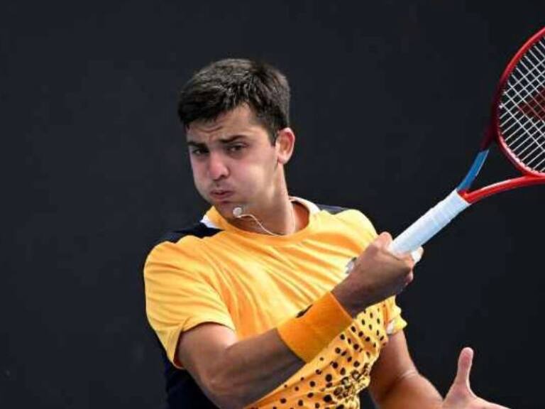 Tomás Barrios supera con suficiencia el debut en la qualy de Roland Garros