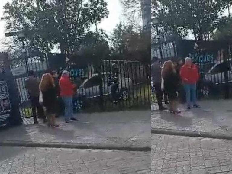 Automóvil termina incrustado en rejas perimetrales de la Usach tras accidente: tres adultos mayores resultaron lesionados