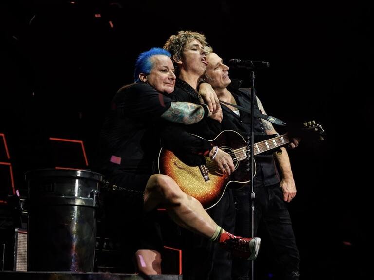 Green Day fue evacuado del escenario en pleno concierto tras amenaza de seguridad