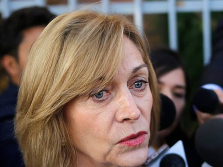 Matthei defiende a Piñera: La arrogancia intelectual de Lagos lo mata