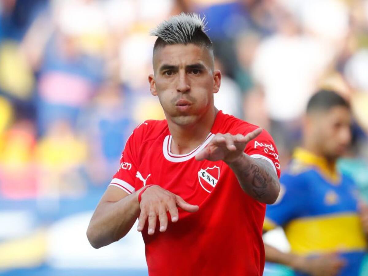 Llegó el 9: Leandro Fernández fue oficializado como nuevo delantero en la Universidad de Chile