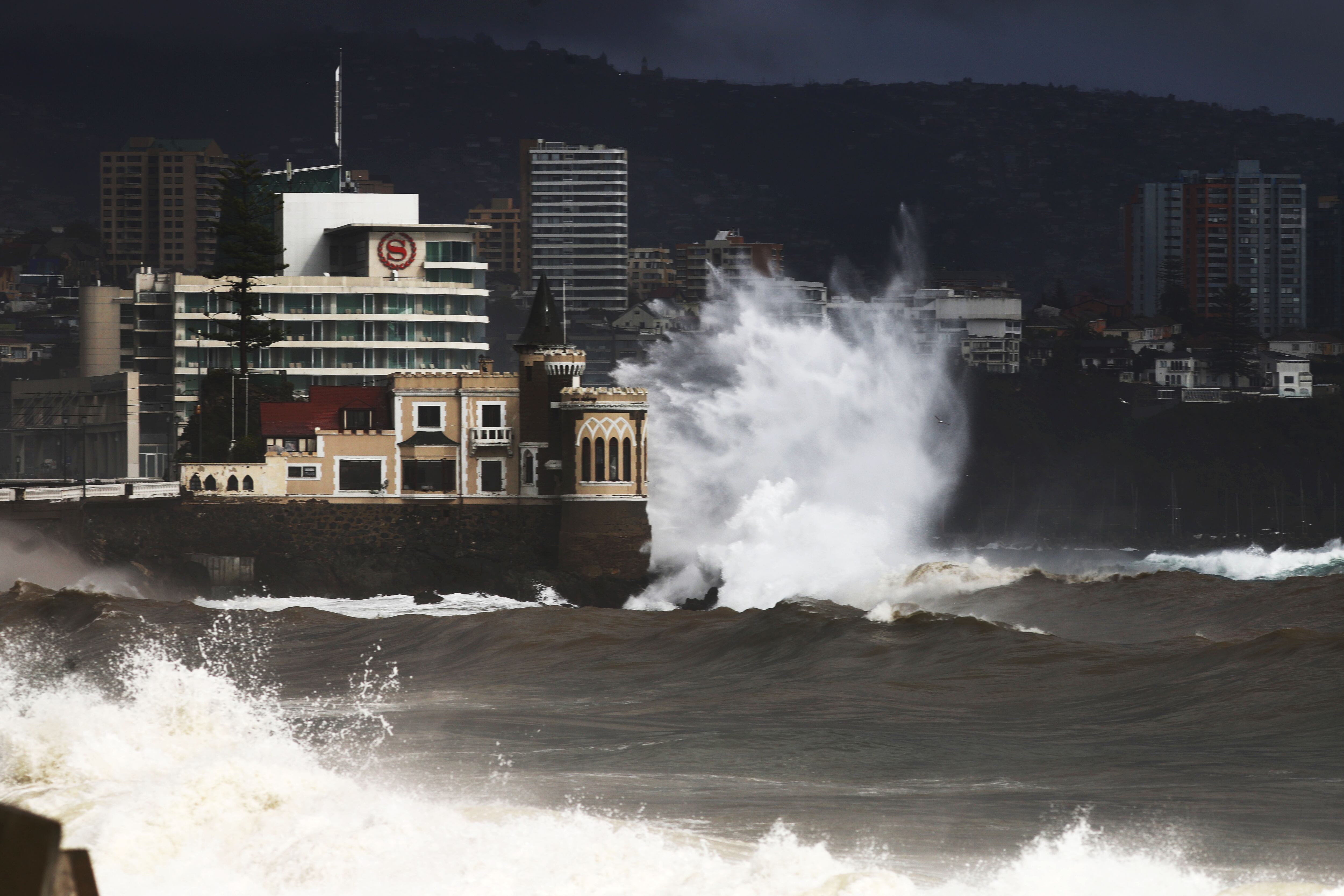 Emiten aviso de marejadas para la costa de Chile desde este jueves: revisa las zonas afectadas