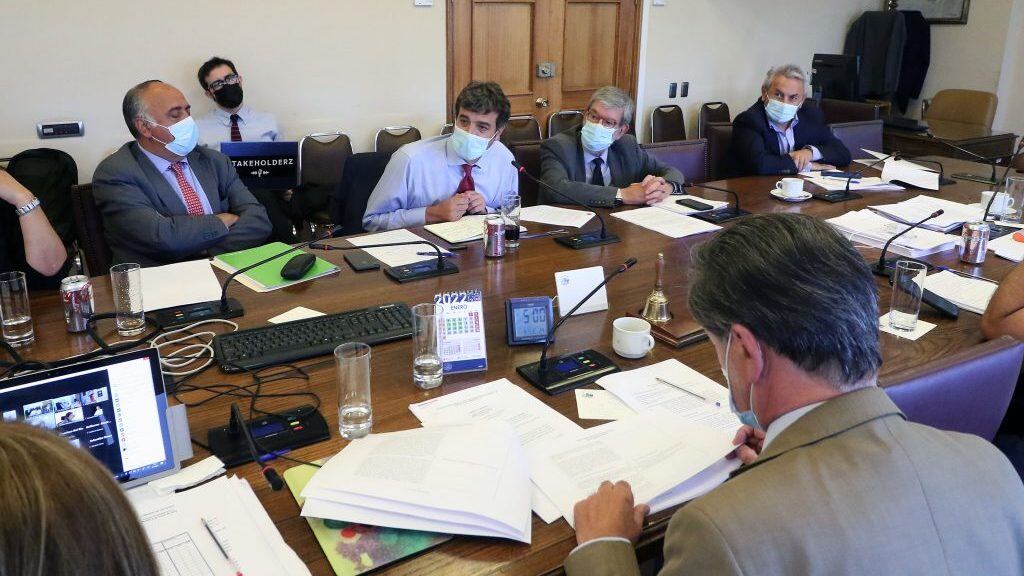 04 DE ENERO DE 2022/VALPARAISOVista general de la Comisión de Hacienda de la Cámara de Diputados, que debate el proyecto que reduce o elimina exenciones tributarias.
FOTO: LEONARDO RUBILAR CHANDIA/AGENCIAUNO