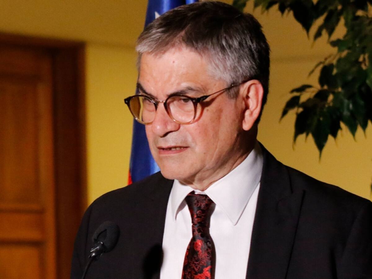 Ministro Marcel presenta a la CPC el Fondo Nacional de la Reconstrucción para zonas afectadas por incendios forestales