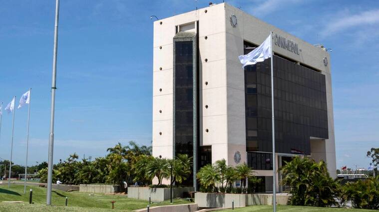 ASUNCION, PARAGUAY - NOVEMBER 27: General view of CONMEBOL building during a meeting between the presidents of CONMEBOL, Boca Junior and River Plate to come to an agreement on a new date to play the final of Copa CONMEBOL Libertadores 2018 on November 27, 2018 in Asuncion, Paraguay. The second leg of the so-called Superfinal was postponed after River Plate fans attacked the bus carrying players of Boca Juniors or their arrival to Monumental Stadium. (Photo by Luis Vera/Getty Images)