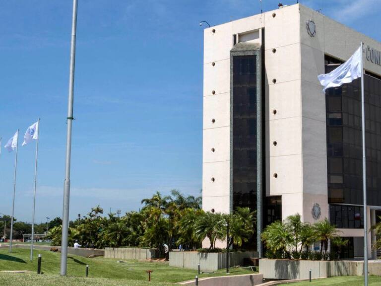 ASUNCION, PARAGUAY - NOVEMBER 27: General view of CONMEBOL building during a meeting between the presidents of CONMEBOL, Boca Junior and River Plate to come to an agreement on a new date to play the final of Copa CONMEBOL Libertadores 2018 on November 27, 2018 in Asuncion, Paraguay. The second leg of the so-called Superfinal was postponed after River Plate fans attacked the bus carrying players of Boca Juniors or their arrival to Monumental Stadium. (Photo by Luis Vera/Getty Images)