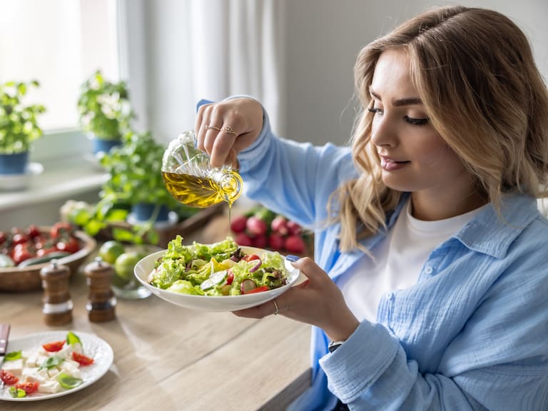 Este simple hábito después de comer ayuda a controlar el azúcar en la sangre, según expertos