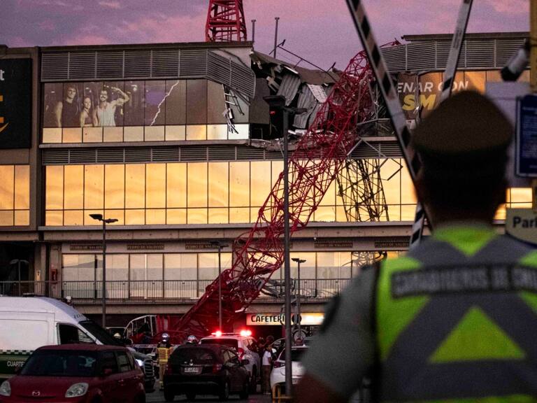 Caída de grúa en Arica: municipio asegura que toda la documentación y permisos de la empresa constructora “se encuentran en regla”