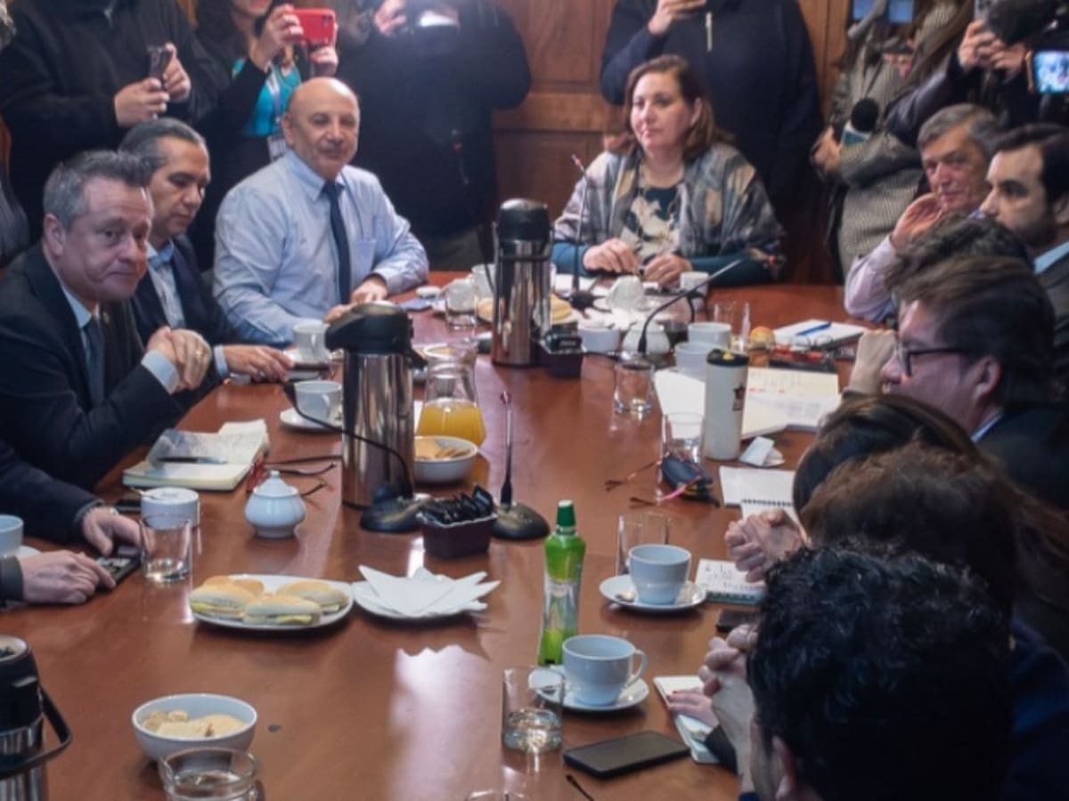Oposición confirma que irá al TC por megarreforma y critica al gobierno por negarse a postergar votación ante temporal